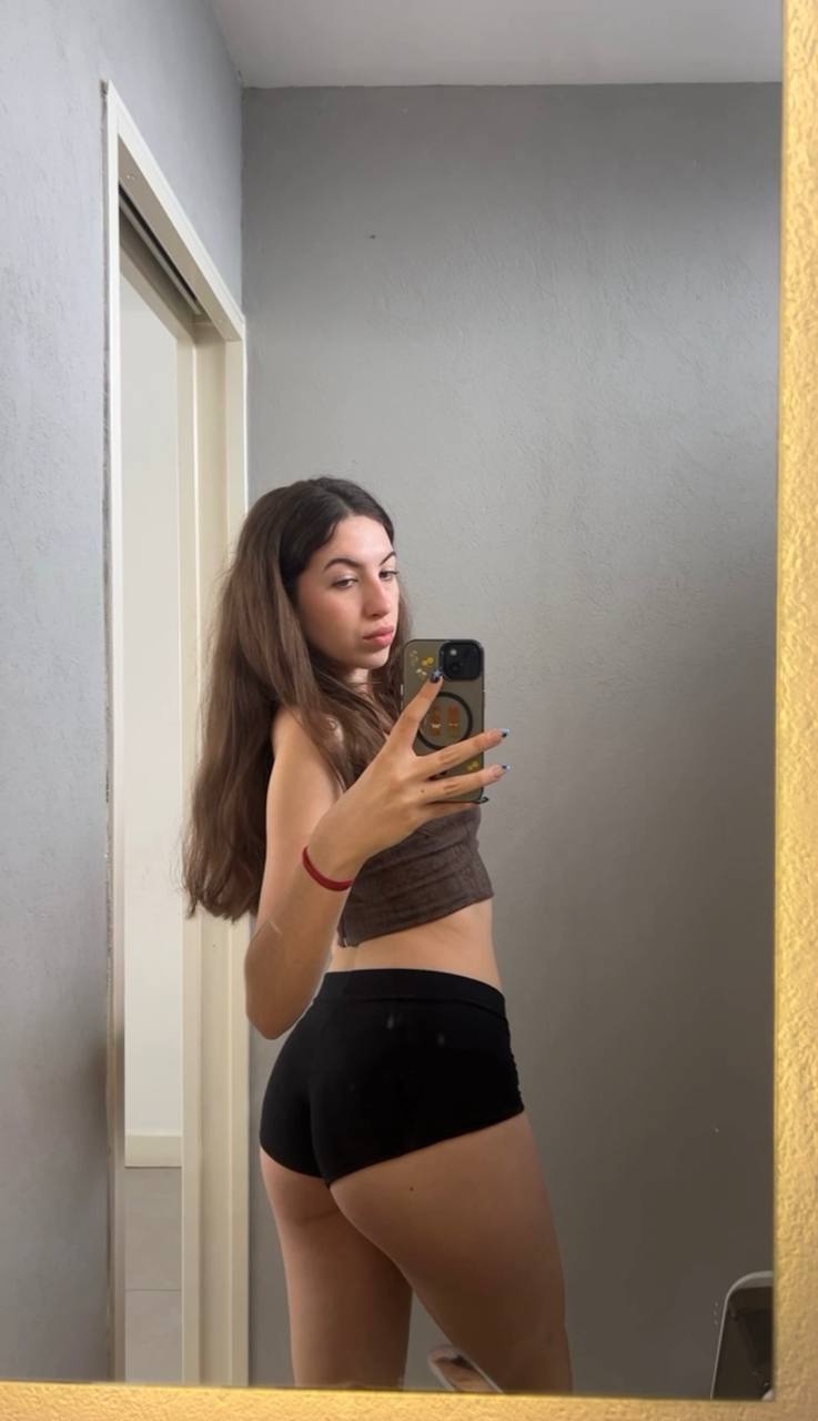 Amber in her underwear in Suihua