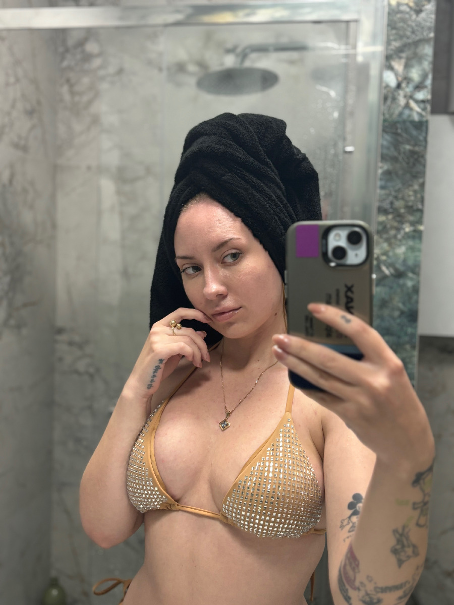 Nude girl KateV in Suihua